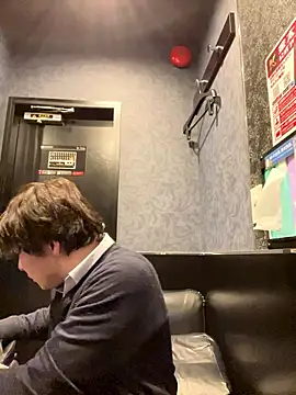 waka3232 online show from 18, 11, 2025