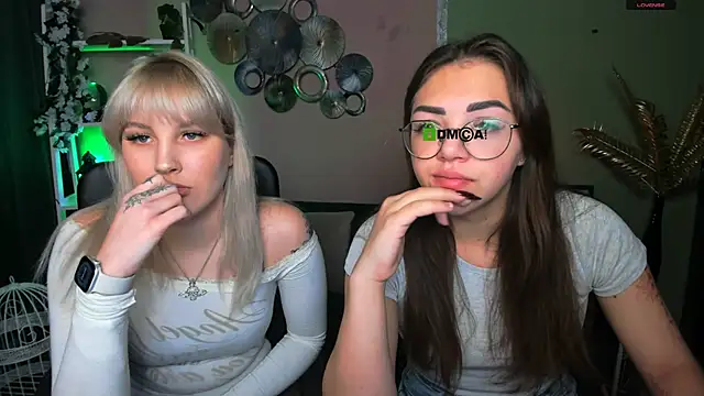 kiki swan online show from 22, 12, 2025