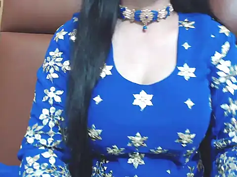 Snapshot of RealNaina chatting on 20, 10, 2025 RealNaina online show from 20, 10, 2025