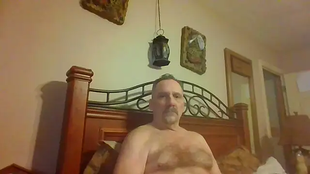 Snapshot of HunkofRock chatting on 4, 3, 2026 HunkofRock online show from 4, 3, 2026