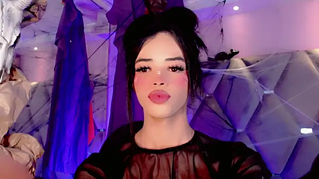 Snapshot of Nina_Keyli chatting on 16, 10, 2025 Nina Keyli online show from 16, 10, 2025