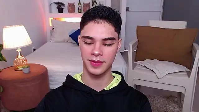 juanes puthee online show from 15, 11, 2025