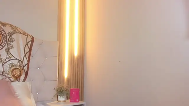 Alexa Bravva online show from 3, 4, 2026