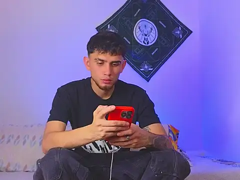 samevansx  online show from 20, 11, 2025