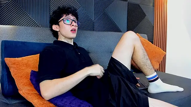 troy rouge online show from 13, 3, 2025