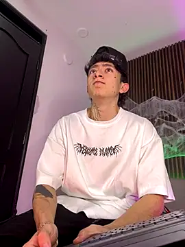 troy rouge online show from 23, 10, 2025