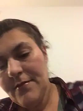 Curvy-Essex-Milf online show from 22, 3, 2025