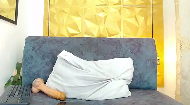 Small Hot19 online show from 11, 3, 2025