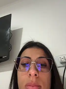 jheicylli online show from 11, 7, 2026