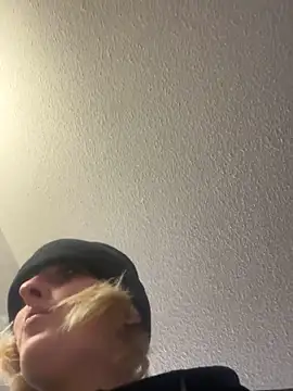 KITTYBOOBOOFUXX online show from 16, 12, 2025