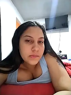 Snapshot of esmeralda_jadees chatting on 19, 4, 2026 esmeralda jadees online show from 19, 4, 2026