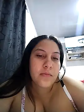 Snapshot of esmeralda_jadees chatting on 10, 5, 2026 esmeralda jadees online show from 10, 5, 2026