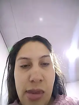 Snapshot of esmeralda_jadees chatting on 22, 5, 2026 esmeralda jadees online show from 22, 5, 2026