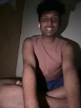 Snapshot of MIRTHICK2002 chatting on 15, 3, 2025 MIRTHICK2002 online show from 15, 3, 2025