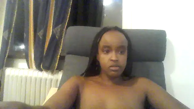 Snapshot of BadbitchK chatting on 5, 3, 2026 BadbitchK online show from 5, 3, 2026