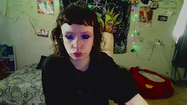 Snapshot of Lil_foxxx chatting on 7, 7, 2026 Lil foxxx online show from 7, 7, 2026