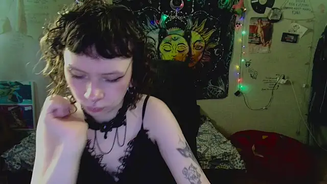 Snapshot of Lil_foxxx chatting on 18, 7, 2026 Lil foxxx online show from 18, 7, 2026