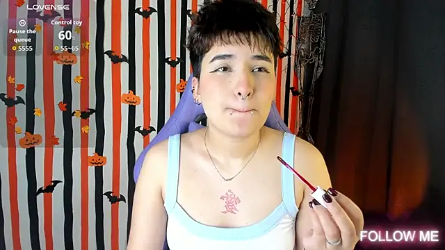 emma cute7 online show from 24, 10, 2025