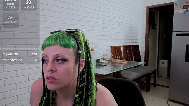 freyaa sorcerees online show from 27, 10, 2025