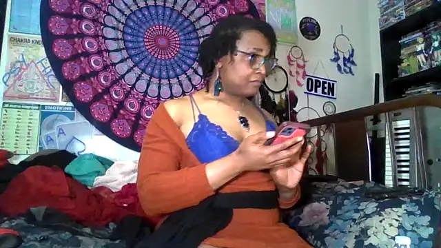 Snapshot of GardeniaFields chatting on 10, 7, 2026 GardeniaFields online show from 10, 7, 2026