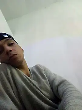 Snapshot of zbidoti chatting on 8, 3, 2025 zbidoti online show from 8, 3, 2025