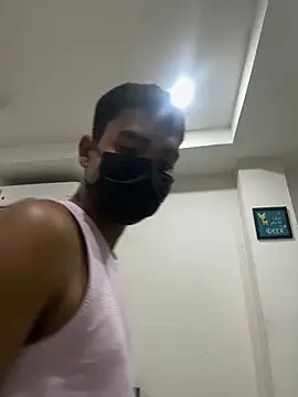 Hotswetie online show from 22, 3, 2025