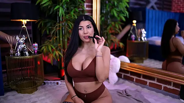 Snapshot of TanyaVonDe chatting on 2, 3, 2026 TanyaVonDe online show from 2, 3, 2026