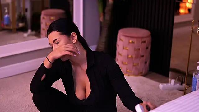 Snapshot of TanyaVonDe chatting on 17, 3, 2026 TanyaVonDe online show from 17, 3, 2026