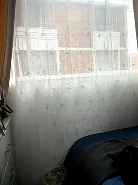 Snapshot of VictoriaGerard_Pink chatting on 21, 12, 2025 VictoriaGerard Pink online show from 21, 12, 2025