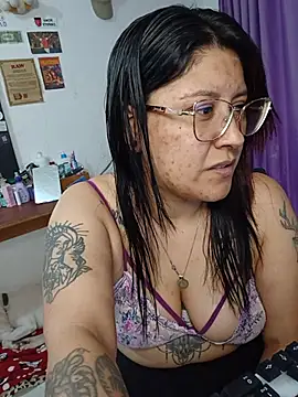 Snapshot of DaniPoison chatting on 21, 5, 2026 DaniPoison online show from 21, 5, 2026