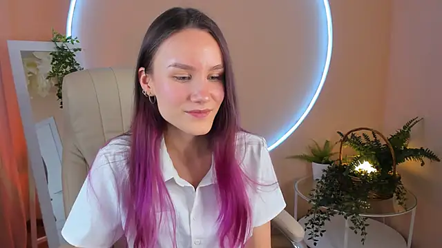 Snapshot of Clare__Florence chatting on 14, 3, 2025 Clare Florence online show from 14, 3, 2025