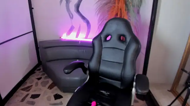 VanessaScott  online show from 26, 10, 2025