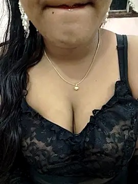 Snapshot of priya_00143 chatting on 8, 5, 2026 priya 00143 online show from 8, 5, 2026