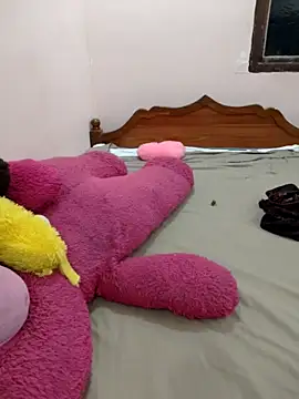 Snapshot of priya_00143 chatting on 9, 5, 2026 priya 00143 online show from 9, 5, 2026