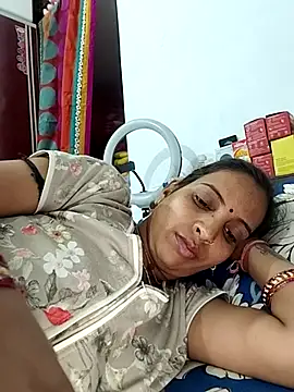 Hotty-Nidhi online show from 8, 4, 2026