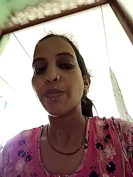 Snapshot of Hotty-Nidhi chatting on 2, 7, 2026 Hotty-Nidhi online show from 2, 7, 2026