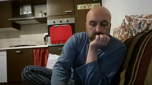 Snapshot of maxxxio12 chatting on 11, 5, 2026 maxxxio12 online show from 11, 5, 2026