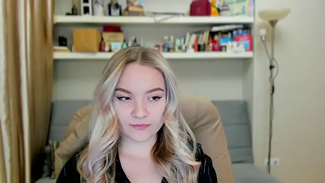 Kara Smith  online show from 1, 11, 2025