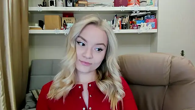 Kara Smith  online show from 14, 12, 2025