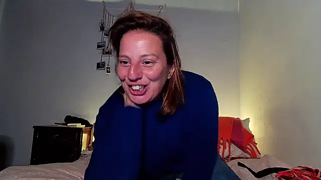 vitoriavaz online show from 22, 11, 2025