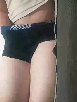 Snapshot of gui67675 chatting on 3, 10, 2025 gui67675 online show from 3, 10, 2025