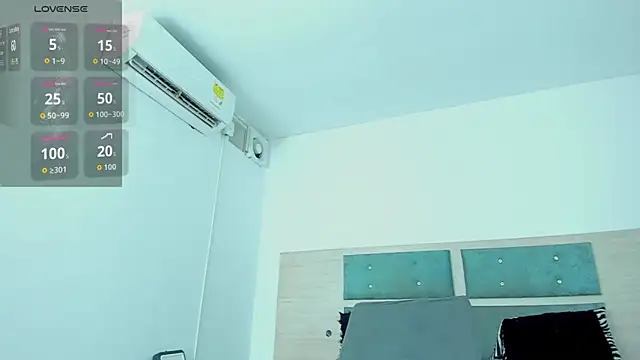 Snapshot of sexyvioletvalerious chatting on 25, 2, 2026 sexyvioletvalerious online show from 25, 2, 2026