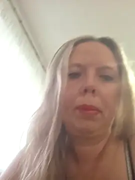 Snapshot of Irina3718 chatting on 27, 11, 2025 Irina3718 online show from 27, 11, 2025