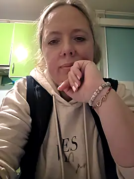 Snapshot of Irina3718 chatting on 15, 12, 2025 Irina3718 online show from 15, 12, 2025