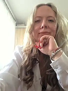 Snapshot of Irina3718 chatting on 9, 1, 2026 Irina3718 online show from 9, 1, 2026