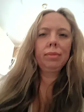 Snapshot of Irina3718 chatting on 12, 1, 2026 Irina3718 online show from 12, 1, 2026