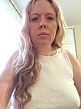 Snapshot of Irina3718 chatting on 30, 5, 2026 Irina3718 online show from 30, 5, 2026