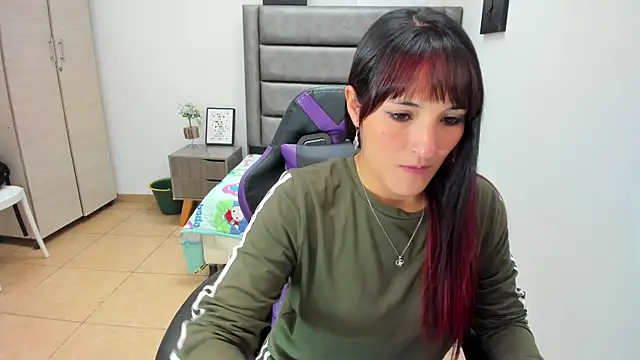 Snapshot of Tania_Duque chatting on 27, 7, 2026 Tania Duque online show from 27, 7, 2026