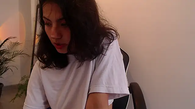Snapshot of Asaray_T chatting on 30, 5, 2026 Asaray T online show from 30, 5, 2026