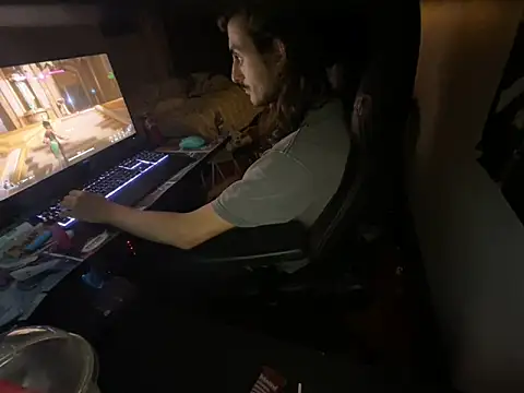 twink69Finger online show from 3, 11, 2025